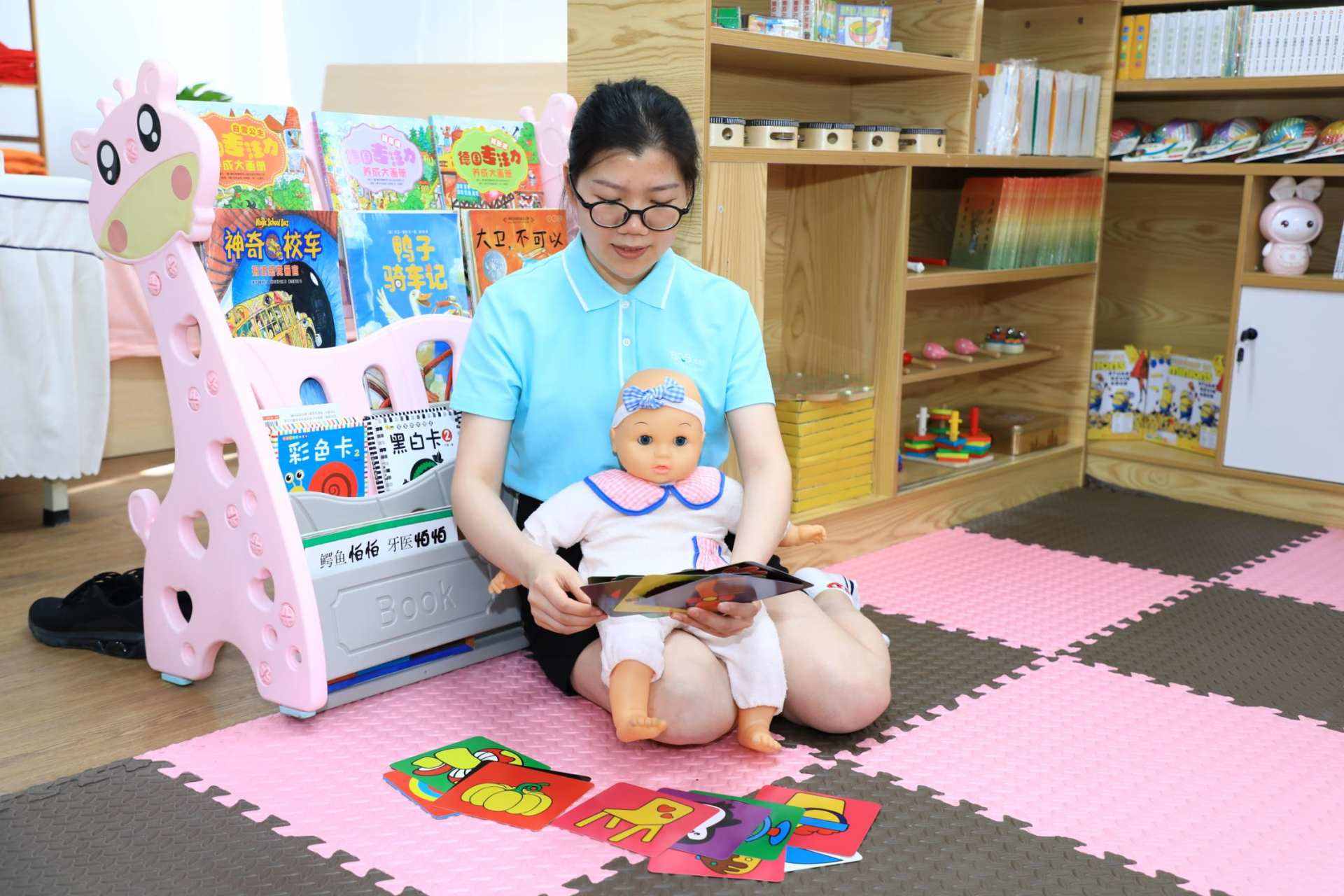 育嬰早教師學了可以去哪里工作？早教育嬰師怎么考證？