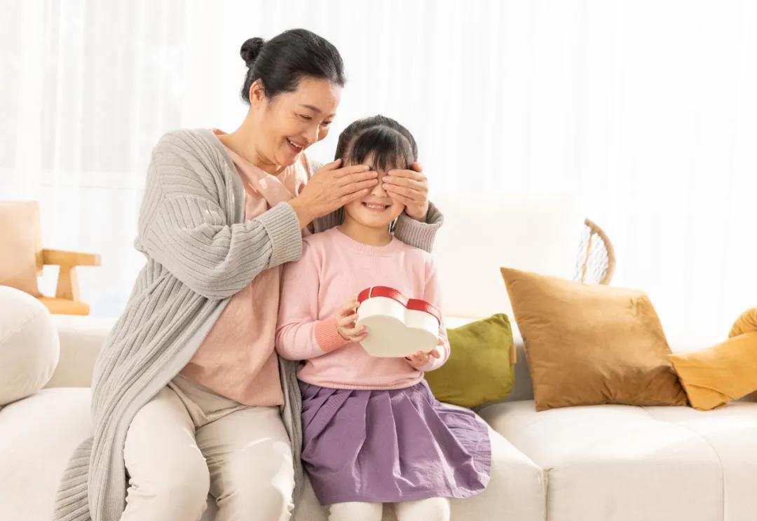 月嫂、育嬰師上戶做好這三點，客戶排著隊搶你！